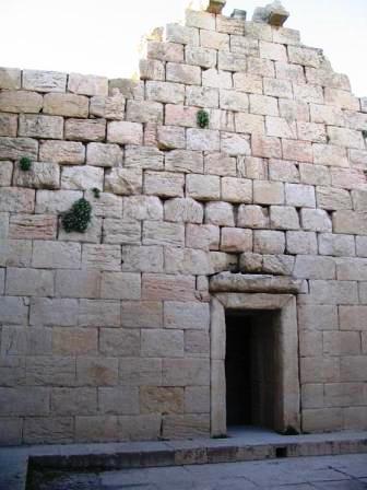 bishapur_temple_anahita_3.jpg
